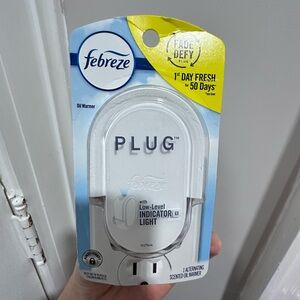 Febreze PLUG Oil Warmer Device new